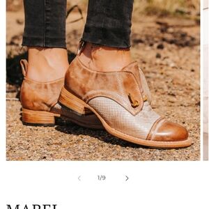 Women's Tan Leather Shoes